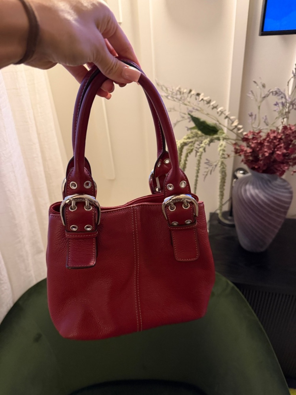 Tignanello Red Pebbled Leather Shoulder Bag with Buckle Accents - Picture 2 of 8